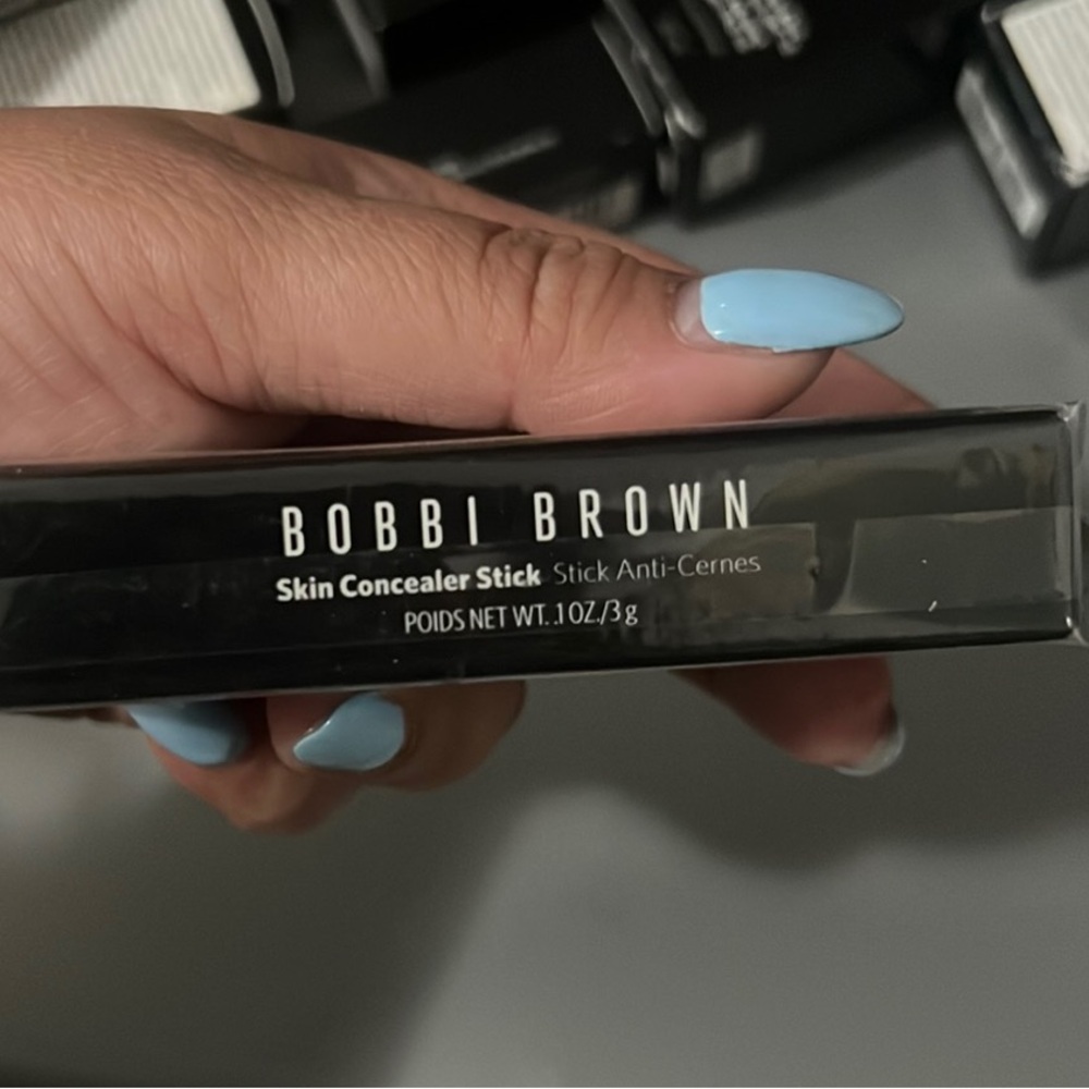 Bobbi Brown Skin Concealer Stick in Espresso